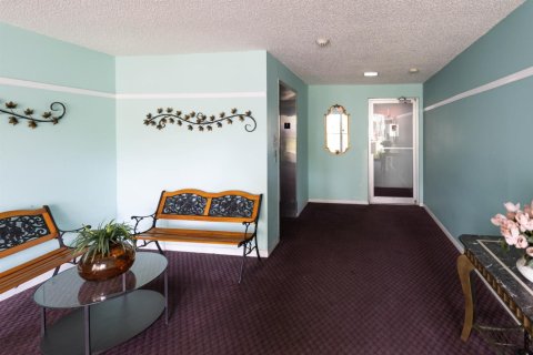 Купить кондоминиум в Тамарак, Флорида 3 комнаты, 87.33м2, № 2249659 - фото 15