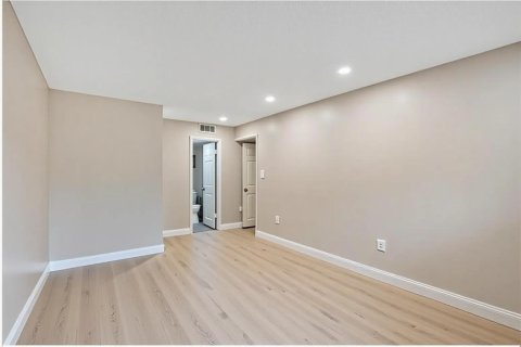 Купить кондоминиум в Тамарак, Флорида 3 комнаты, 87.33м2, № 2249659 - фото 7