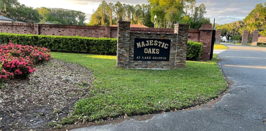 Terreno en Leesburg, Florida № 2125609