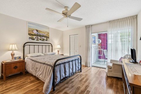 Condo in Coconut Creek, Florida, 2 bedrooms № 2259827 - photo 5