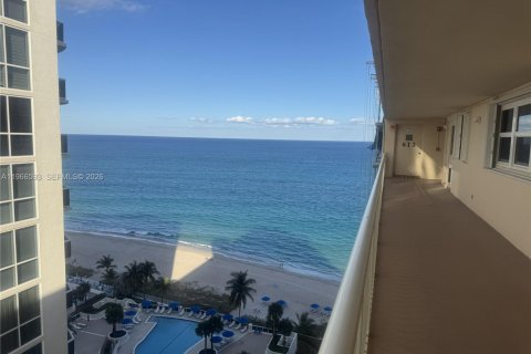 Condominio en alquiler en Fort Lauderdale, Florida, 2 dormitorios, 150.5 m2 № 2032648 - foto 7