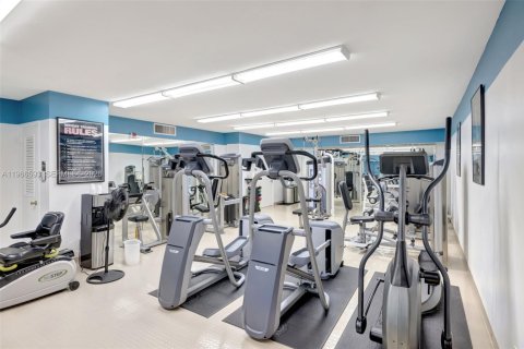 Condominio en alquiler en Fort Lauderdale, Florida, 2 dormitorios, 150.5 m2 № 2032648 - foto 29