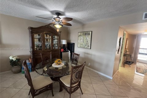 Condominio en alquiler en Fort Lauderdale, Florida, 2 dormitorios, 150.5 m2 № 2032648 - foto 13