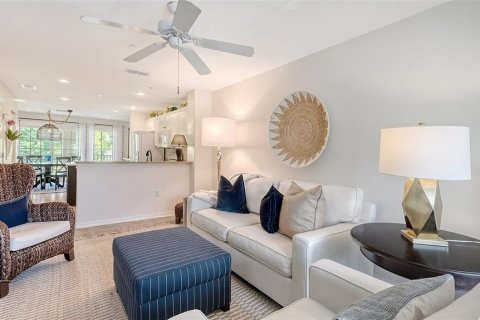 Townhouse in Lakewood Ranch, Florida 2 bedrooms, 101.45 sq.m. № 1651883 - photo 11