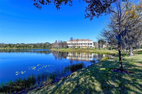 Townhouse in Lakewood Ranch, Florida 2 bedrooms, 101.45 sq.m. № 1651883 - photo 4