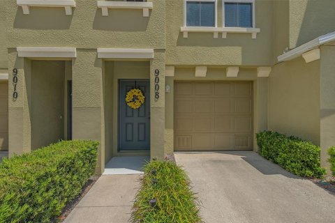 Townhouse in Lakewood Ranch, Florida 2 bedrooms, 101.45 sq.m. № 1651883 - photo 1