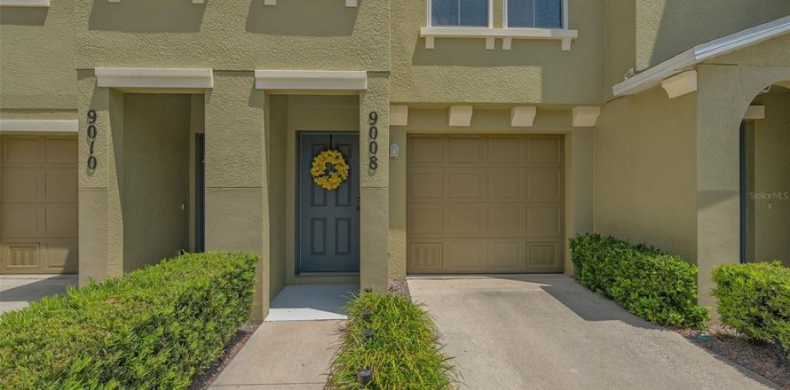 Townhouse in Lakewood Ranch, Florida 2 bedrooms, 101.45 sq.m. № 1651883