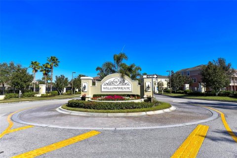 Townhouse in Lakewood Ranch, Florida 2 bedrooms, 101.45 sq.m. № 1651883 - photo 2