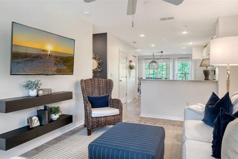 Townhouse in Lakewood Ranch, Florida 2 bedrooms, 101.45 sq.m. № 1651883 - photo 12