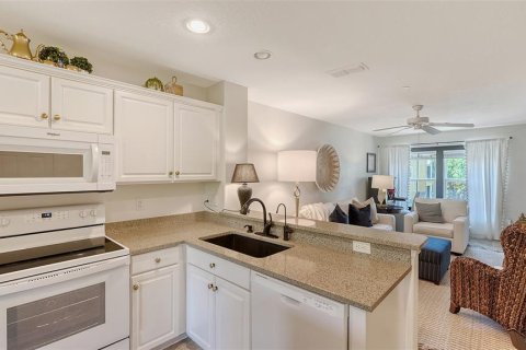 Townhouse in Lakewood Ranch, Florida 2 bedrooms, 101.45 sq.m. № 1651883 - photo 16