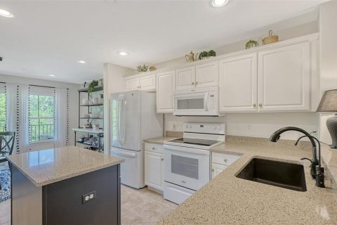 Townhouse in Lakewood Ranch, Florida 2 bedrooms, 101.45 sq.m. № 1651883 - photo 13