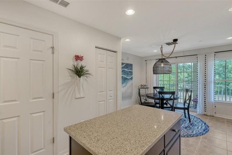 Townhouse in Lakewood Ranch, Florida 2 bedrooms, 101.45 sq.m. № 1651883 - photo 21