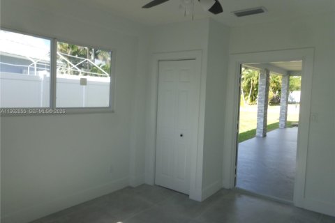 Villa ou maison à vendre à St. Lucie, Floride: 3 chambres, 172.98 m2 № 2024720 - photo 8