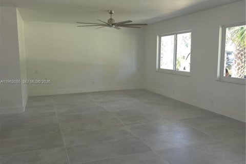 Villa ou maison à vendre à St. Lucie, Floride: 3 chambres, 172.98 m2 № 2024720 - photo 19