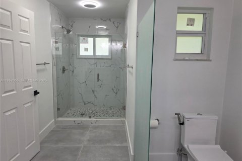 Villa ou maison à vendre à St. Lucie, Floride: 3 chambres, 172.98 m2 № 2024720 - photo 23