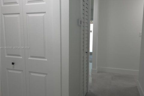 Villa ou maison à vendre à St. Lucie, Floride: 3 chambres, 172.98 m2 № 2024720 - photo 30