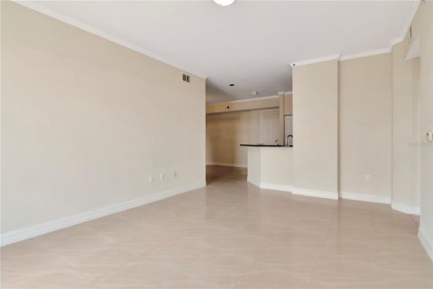 Купить кондоминиум в Нью-Порт-Ричи, Флорида 6 комнат, 139.35м2, № 2166280 - фото 13