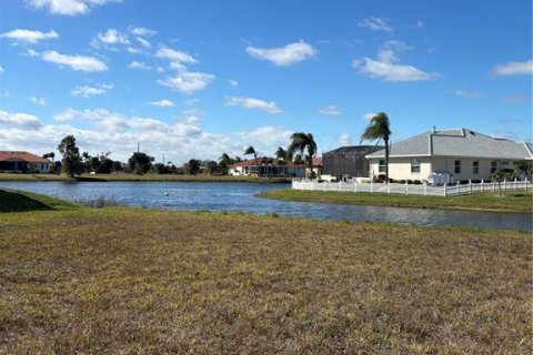 Terreno en venta en Punta Gorda, Florida № 2097408 - foto 3
