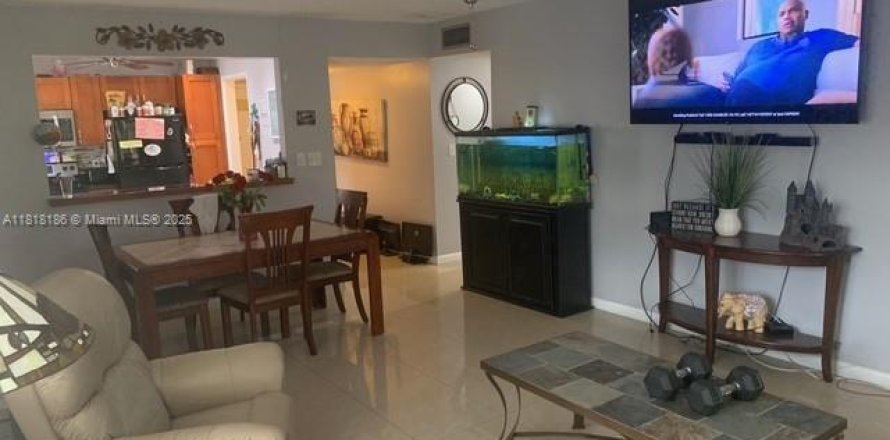 Condo à Dania Beach, Floride, 2 chambres № 1775230