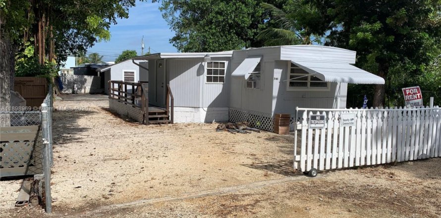 Квартира в Ки-Ларго, Флорида 3 спальни, 78.6м2 № 1951144