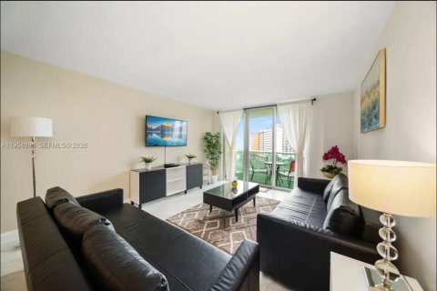 Снять в аренду кондоминиум в Санни-Айлс-Бич, Флорида 1 спальня, 93.37м2, № 2008320 - фото 4