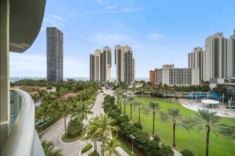 Снять в аренду кондоминиум в Санни-Айлс-Бич, Флорида 1 спальня, 93.37м2, № 2008320 - фото 2