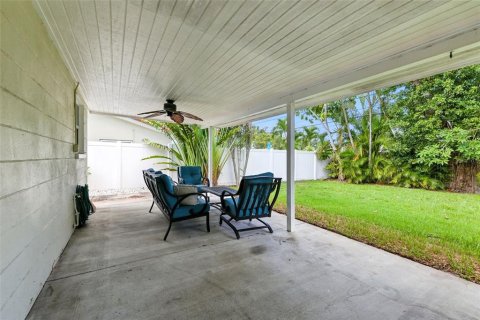 House in Seminole, Florida 2 bedrooms, 101.82 sq.m. № 1886852 - photo 23