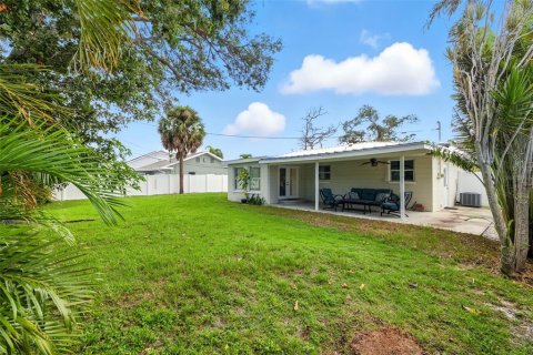 House in Seminole, Florida 2 bedrooms, 101.82 sq.m. № 1886852 - photo 26