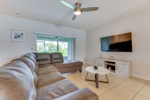 Adosado en venta en Davenport, Florida, 3 dormitorios, 156.91 m2 № 1620739 - foto 6