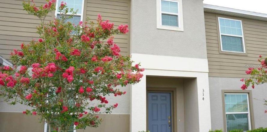 Townhouse in Davenport, Florida 3 bedrooms, 156.91 sq.m. № 1620739