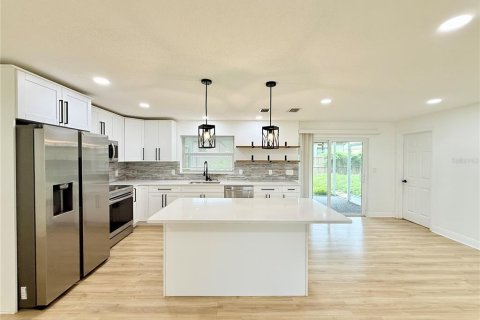 Villa ou maison à louer à Clearwater, Floride: 4 chambres, 142.14 m2 № 1833065 - photo 7