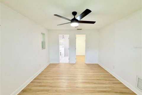 Villa ou maison à louer à Clearwater, Floride: 4 chambres, 142.14 m2 № 1833065 - photo 12