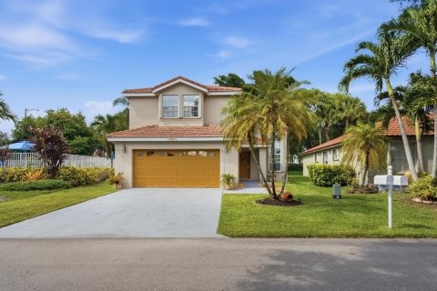 House in Pembroke Pines, Florida 3 bedrooms, 164.99 sq.m. № 2173864
