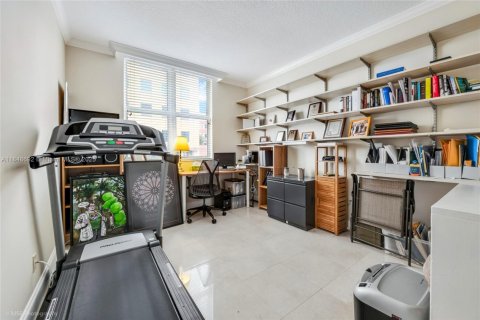 Condo in Coral Gables, Florida, 3 bedrooms  № 1857044 - photo 10