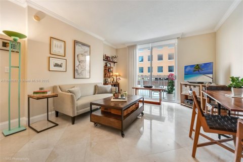Condo in Coral Gables, Florida, 3 bedrooms  № 1857044 - photo 1
