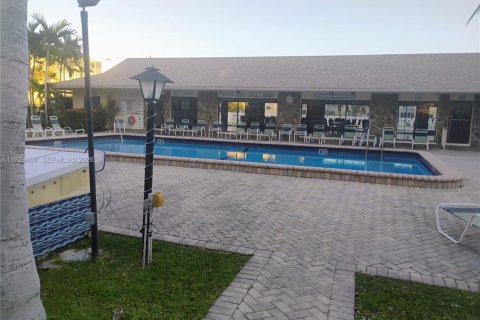 Купить виллу или дом в Дания-Бич, Флорида 1 спальня, 74.32м2, № 1997564 - фото 19