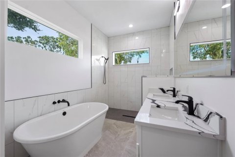 Villa ou maison à vendre à Leesburg, Floride: 4 chambres, 276.11 m2 № 2291219 - photo 12