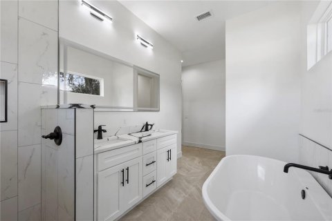 Villa ou maison à vendre à Leesburg, Floride: 4 chambres, 276.11 m2 № 2291219 - photo 18