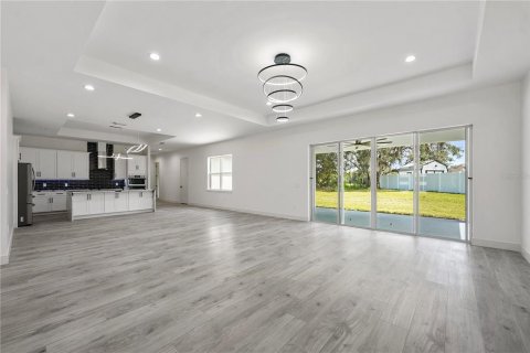 Villa ou maison à vendre à Leesburg, Floride: 4 chambres, 276.11 m2 № 2291219 - photo 9