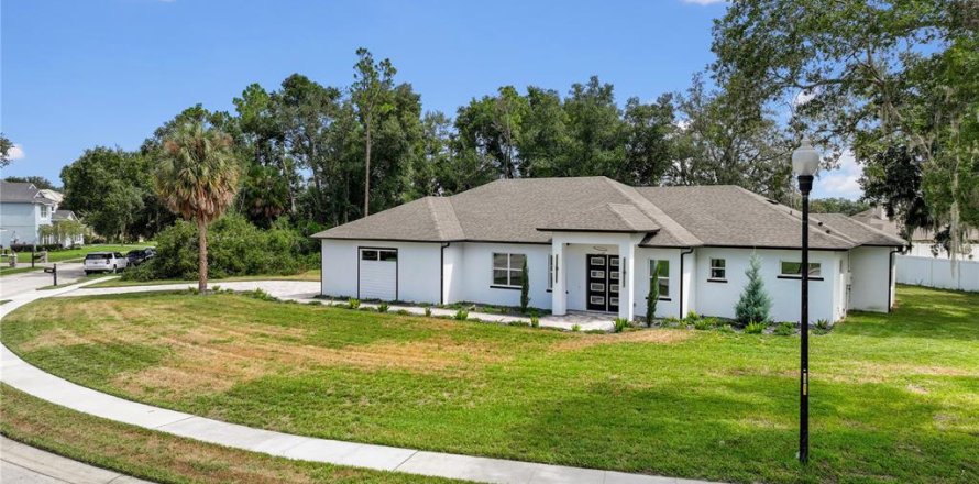 Villa ou maison à Leesburg, Floride 4 chambres, 276.11 m2 № 2291219