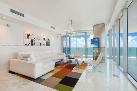 Condo à Sunny Isles Beach, Floride, 4 chambres  № 2001338