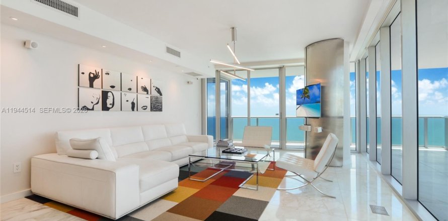 Condo à Sunny Isles Beach, Floride, 4 chambres  № 2001338