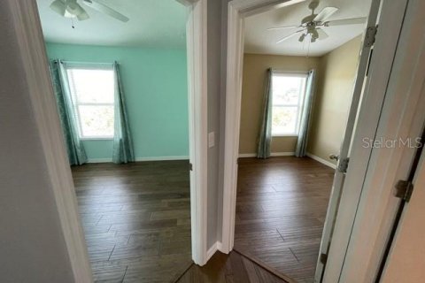 Townhouse in Pinellas Park, Florida 3 bedrooms, 139.35 sq.m. № 1843404 - photo 22
