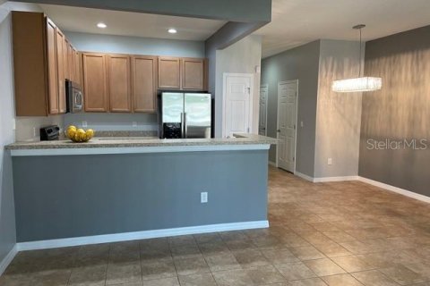Townhouse in Pinellas Park, Florida 3 bedrooms, 139.35 sq.m. № 1843404 - photo 7