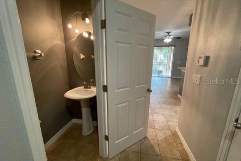 Townhouse in Pinellas Park, Florida 3 bedrooms, 139.35 sq.m. № 1843404 - photo 5