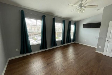 Townhouse in Pinellas Park, Florida 3 bedrooms, 139.35 sq.m. № 1843404 - photo 16
