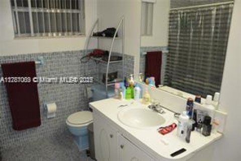 Купить кондоминиум в Майами, Флорида 1 спальня, 87.98м2, № 1859207 - фото 10