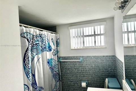 Купить кондоминиум в Майами, Флорида 1 спальня, 87.98м2, № 1859207 - фото 19