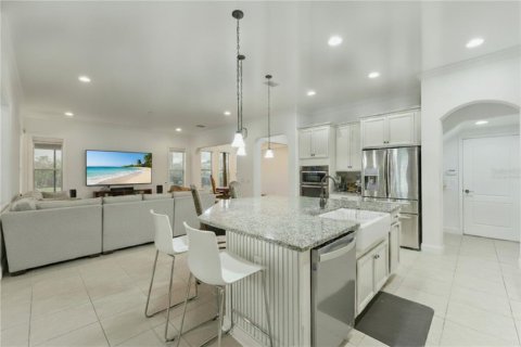 House in Windermere, Florida 5 bedrooms, 354.89 sq.m. № 2209698 - photo 8
