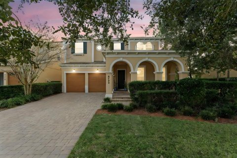 House in Windermere, Florida 5 bedrooms, 354.89 sq.m. № 2209698 - photo 2